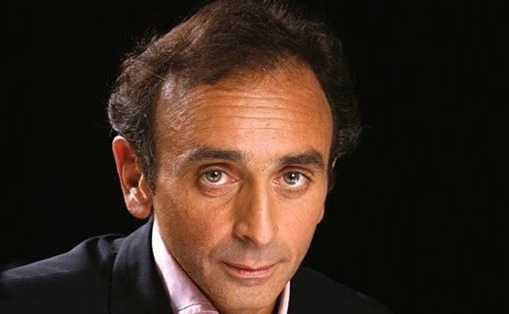 http://www.lyonpeople.com/wp-content/uploads/2014/12/Eric-Zemmour-%C3%A0-Lyon-2014.jpg