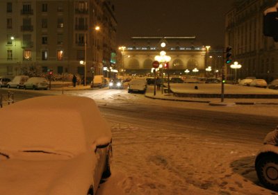 Lyon paralysé par la neige