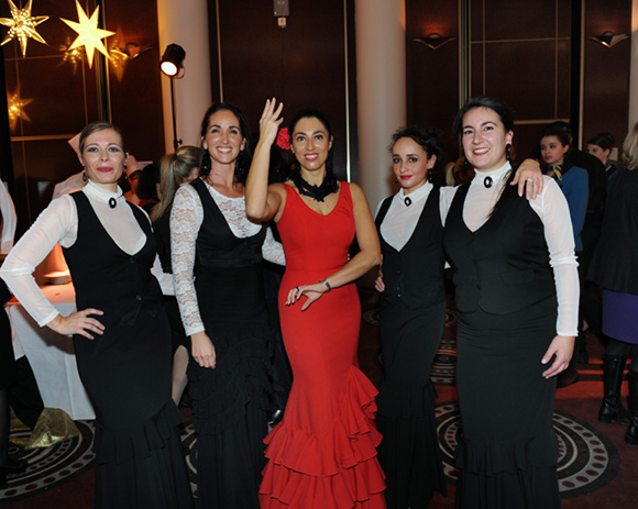 43. Marta, Paola et les danseuses de Flamenco