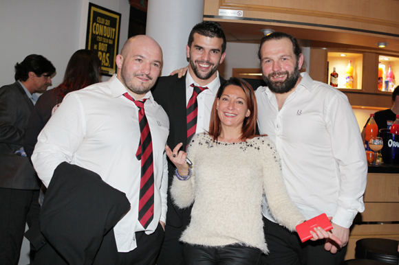 36. Patricia Croze entouré de Jérémy Castex, Laurent Tranier et Xavier Fiard (LOU Rugby) 