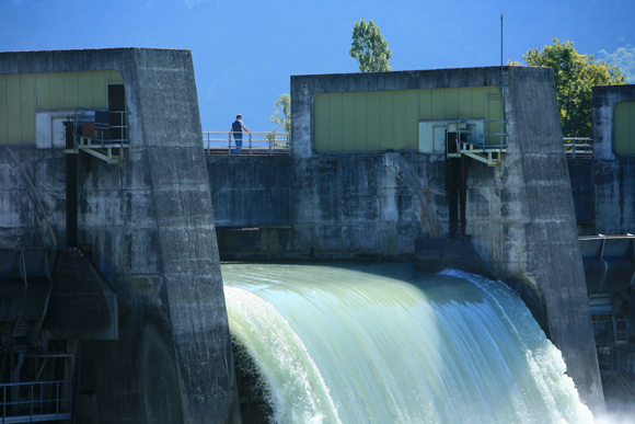 Barrage-Usine sur le Rhone de Champagneux, Champagneux, Savoie (73) France