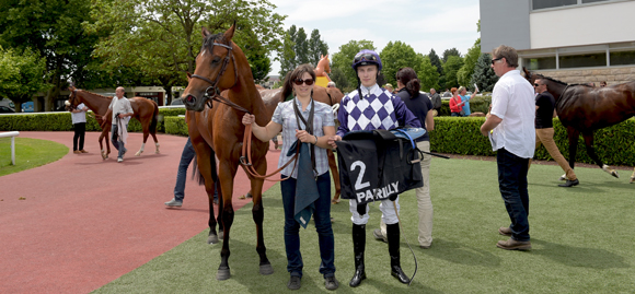 13. Emilie Eddaou et le jockey Antoine Werle