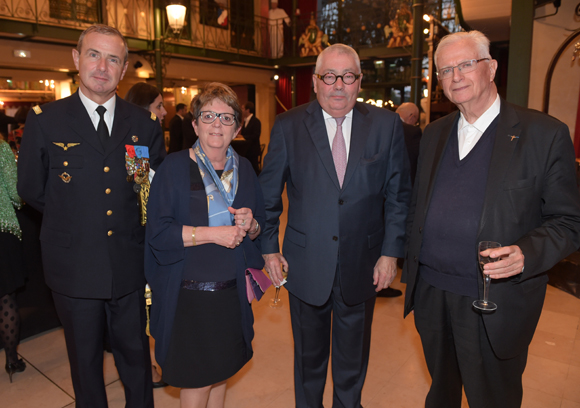 52. Le général Bruno Duvert, Annie et Gilles Demeure, Monseigneur Emmanuel Payen 