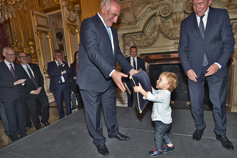 Le tout Lyon pour applaudir Georges Képénékian, chevalier de la Légion d’Honneur