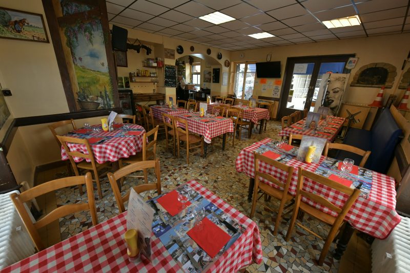 Au Vétéran, chez Gilles. On respire vraiment le bouchon lyonnais