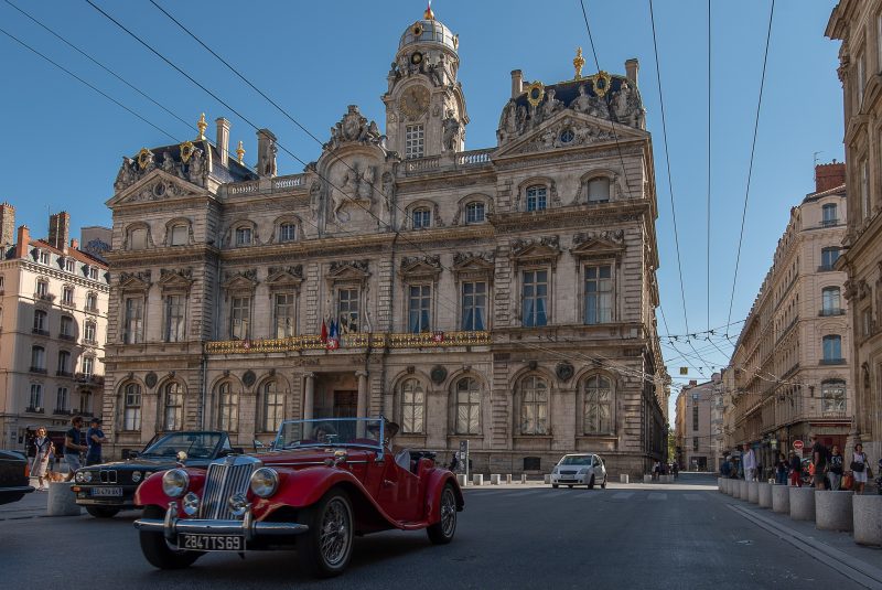 Lyon. Toutes les photos de la 15e Traversée en voitures de collection