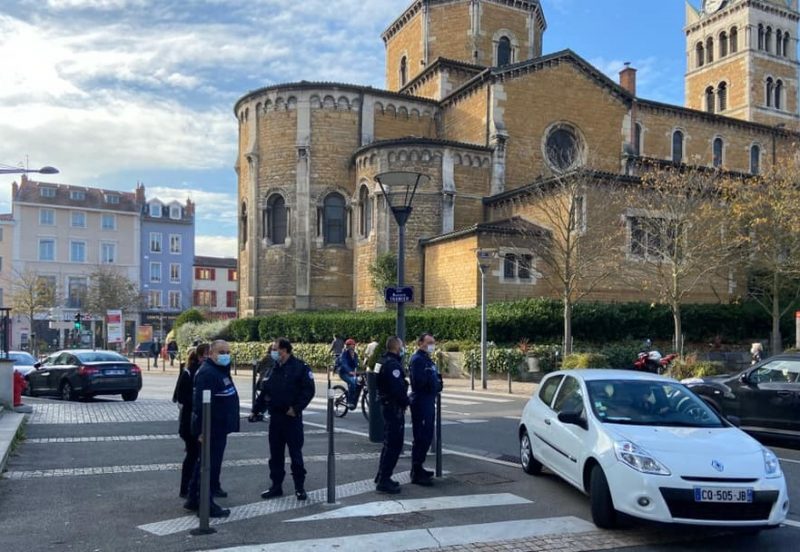 75% du parc automobile d’Ecully à la casse en 2026. Le maire Sébastien Michel proteste contre la ZFE