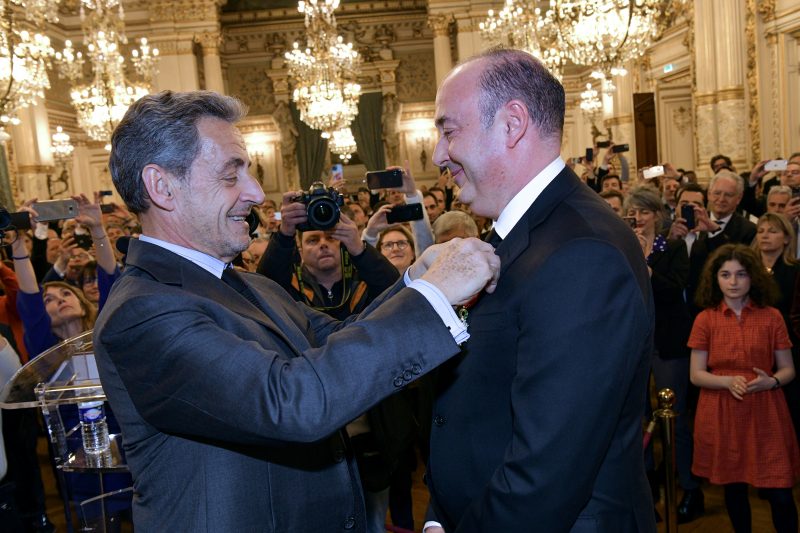 La Légion d’Honneur de Laurent Abitbol par Nicolas Sarkozy. Entre rires et larmes