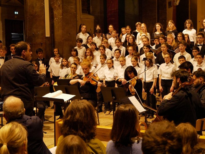 Près de Lyon. Grand concert de Noël avec la maitrise de la Primatiale