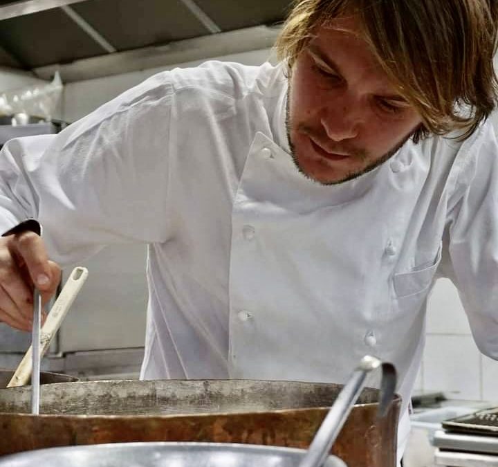 Paris 2024. Arthaud Caldairou-Bellon, le seul chef lyonnais en cuisine des Jeux Olympiques