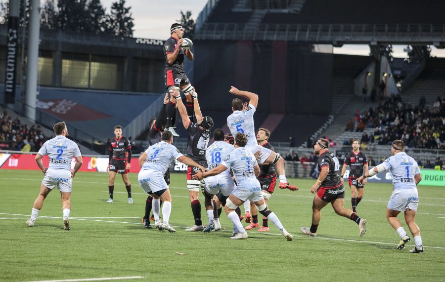 Les tribunes VIP de LOU Rugby – Clermont. Les vents contraires !